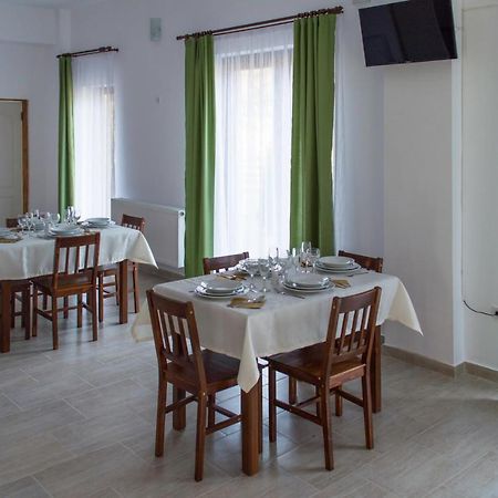 Pensiune Casa Ampeia Alba Iulia Exterior photo